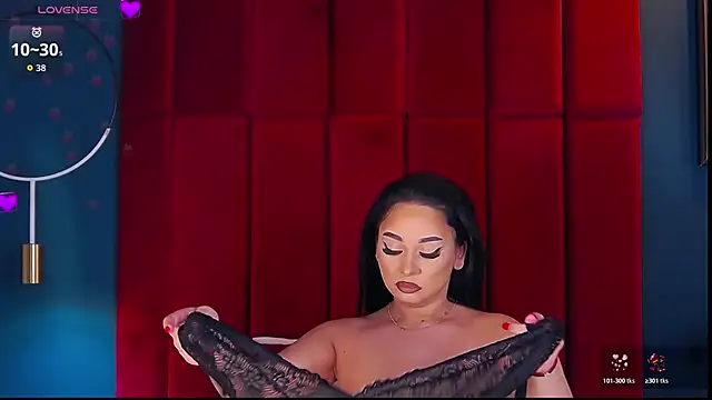 MadyLuxxx online show from 12.13.25