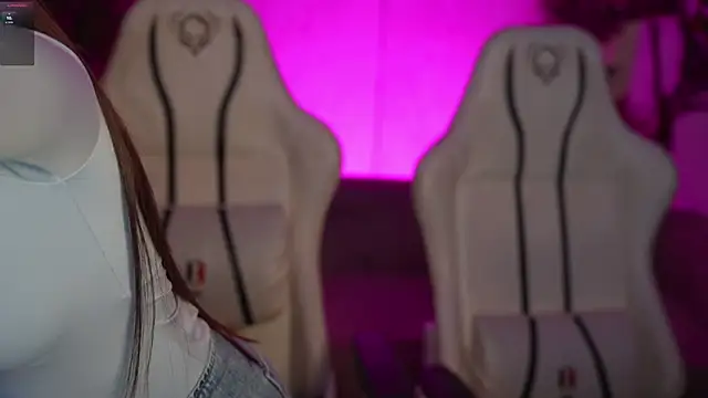 Jasmine Flow online show from 12.23.25