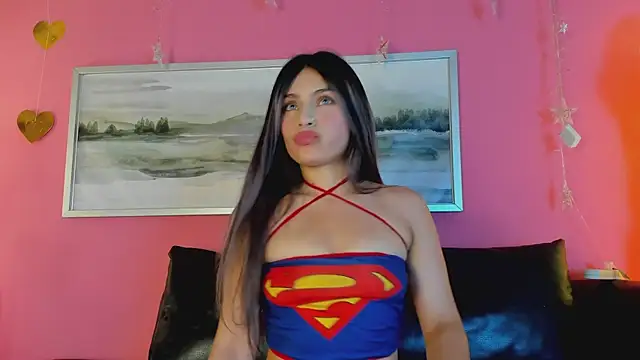 Tiffanysurez  online show from 10.24.25