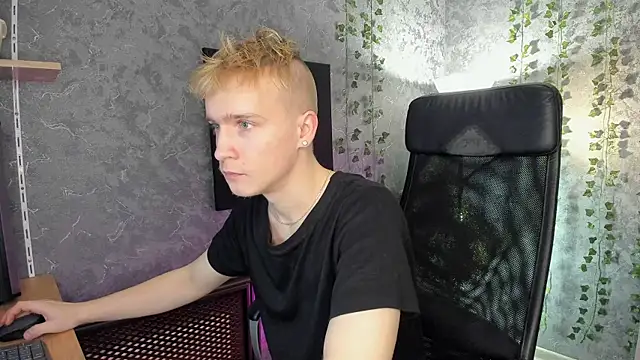 AlexxSweet online show from 01.05.25