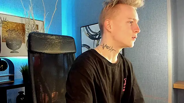 AlexxSweet online show from 03.16.25