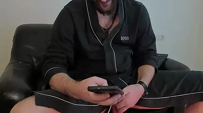 Snapshot of KingMalcom chatting on 12.24.24 KingMalcom online show from 12.24.24