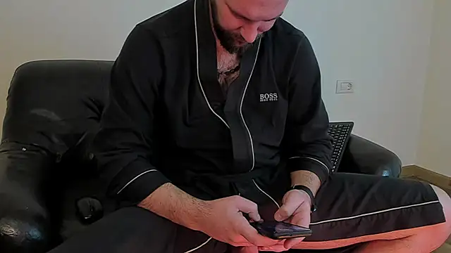 Snapshot of KingMalcom chatting on 01.19.25 KingMalcom online show from 01.19.25