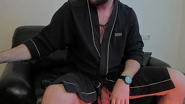 Snapshot of KingMalcom chatting on 03.17.25 KingMalcom online show from 03.17.25