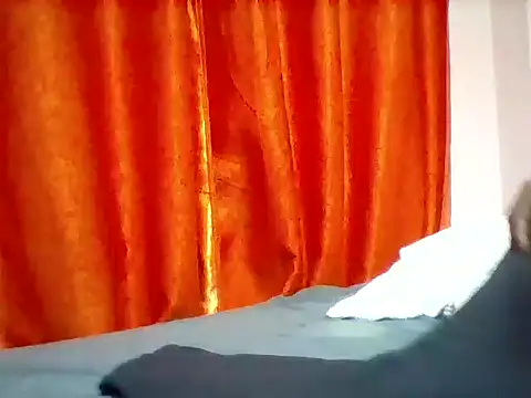 Snapshot of Cute_Lopez chatting on 10.31.25 Cute Lopez online show from 10.31.25