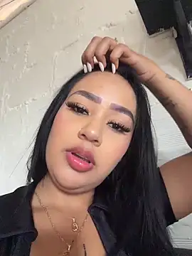 Snapshot of Luisa_Fernandaa chatting on 05.17.26 Luisa Fernandaa online show from 05.17.26