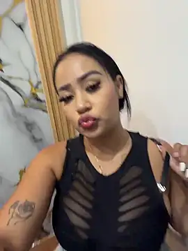 Snapshot of Luisa_Fernandaa chatting on 05.21.26 Luisa Fernandaa online show from 05.21.26