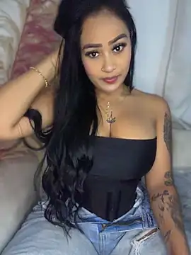 Snapshot of Luisa_Fernandaa chatting on 05.29.26 Luisa Fernandaa online show from 05.29.26