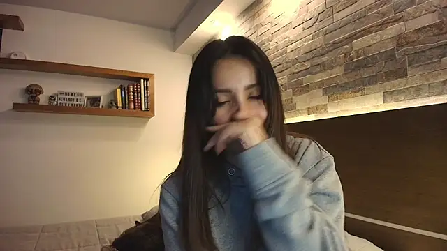 alicewilloww online show from 10.15.25