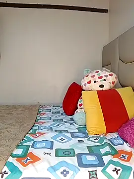 Snapshot of NicRaisaa chatting on 03.13.25 NicRaisaa online show from 03.13.25