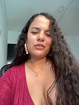 Snapshot of demonaughtyyy chatting on 09.28.25 demonaughtyyy online show from 09.28.25