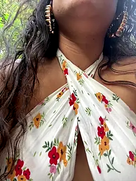 Snapshot of demonaughtyyy chatting on 10.01.25 demonaughtyyy online show from 10.01.25