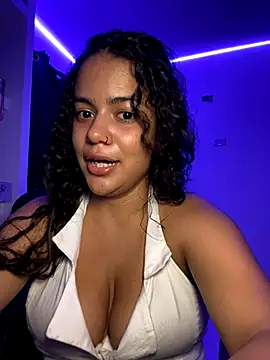 Snapshot of demonaughtyyy chatting on 10.09.25 demonaughtyyy online show from 10.09.25