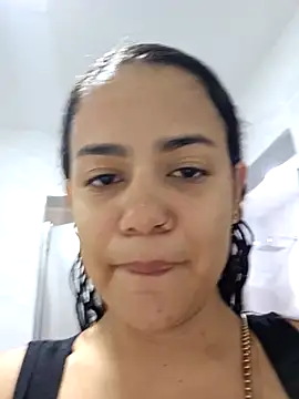 Snapshot of demonaughtyyy chatting on 10.15.25 demonaughtyyy online show from 10.15.25