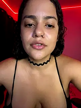 Snapshot of demonaughtyyy chatting on 10.21.25 demonaughtyyy online show from 10.21.25