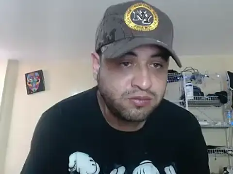 Snapshot of alphaswitchard chatting on 12.20.24 alphaswitchard online show from 12.20.24