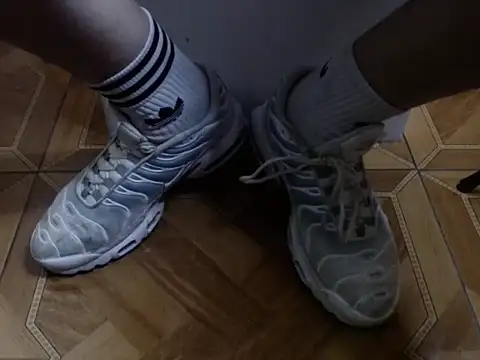 Snapshot of alphaswitchard chatting on 01.13.26 alphaswitchard online show from 01.13.26