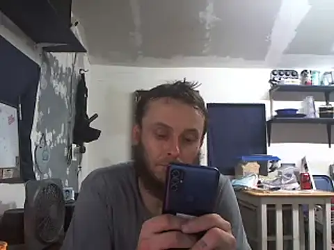 Snapshot of CloudDadddyyy420 chatting on 04.30.26 CloudDadddyyy420 online show from 04.30.26