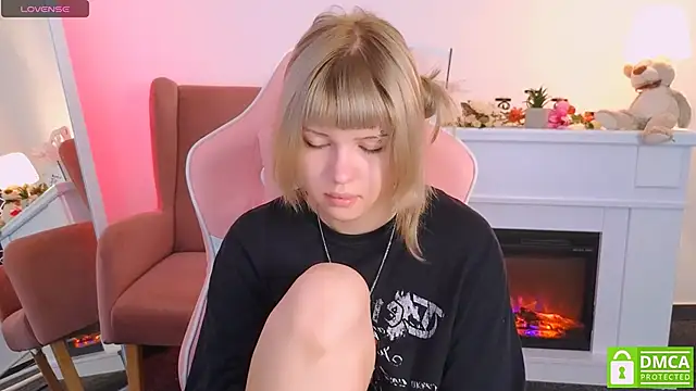 Snapshot of Grace_and__Jacob chatting on 09.28.25 Grace and Jacob online show from 09.28.25