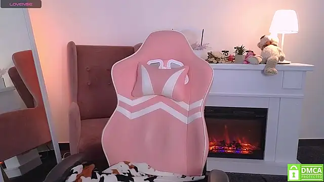 Snapshot of Grace_and__Jacob chatting on 10.06.25 Grace and Jacob online show from 10.06.25