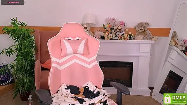 Snapshot of Grace_and__Jacob chatting on 11.06.25 Grace and Jacob online show from 11.06.25