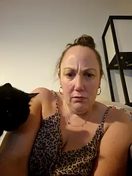 Snapshot of Wisie_Cutie chatting on 12.05.24 Wisie Cutie online show from 12.05.24