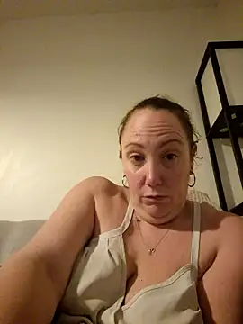 Snapshot of Wisie_Cutie chatting on 12.14.24 Wisie Cutie online show from 12.14.24