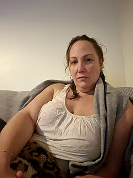 Snapshot of Wisie_Cutie chatting on 12.30.24 Wisie Cutie online show from 12.30.24