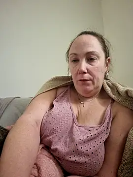 Snapshot of Wisie_Cutie chatting on 01.12.25 Wisie Cutie online show from 01.12.25