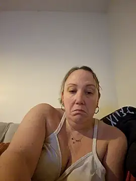 Snapshot of Wisie_Cutie chatting on 01.30.25 Wisie Cutie online show from 01.30.25