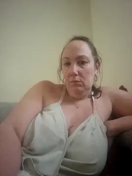 Snapshot of Wisie_Cutie chatting on 03.02.25 Wisie Cutie online show from 03.02.25