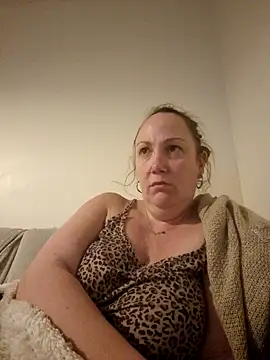 Snapshot of Wisie_Cutie chatting on 03.04.25 Wisie Cutie online show from 03.04.25