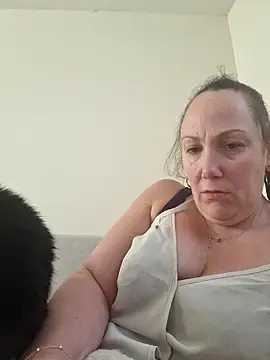 Snapshot of Wisie_Cutie chatting on 03.18.25 Wisie Cutie online show from 03.18.25