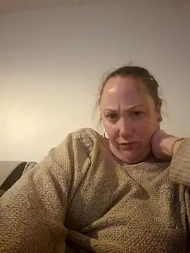 Snapshot of Wisie_Cutie chatting on 03.23.25 Wisie Cutie online show from 03.23.25