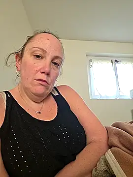 Wisie Cutie online show from 03.19.26