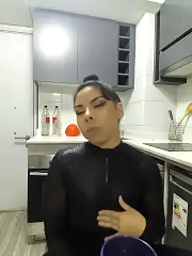 Snapshot of Diosagata chatting on 04.25.26 Diosagata online show from 04.25.26