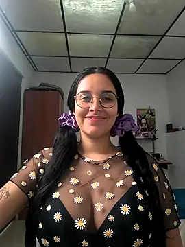 Annya-sweet online show from 11.28.25