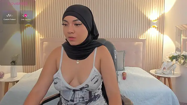 Snapshot of Sooffii_1 chatting on 01.15.25 Sooffii 1 online show from 01.15.25