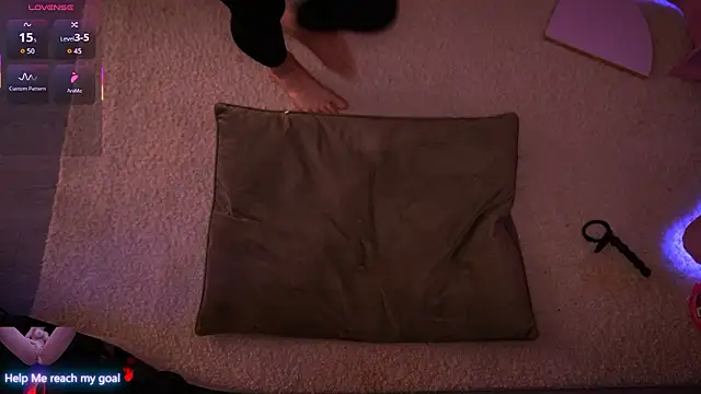 Redhead Shark new online show from 03.06.26