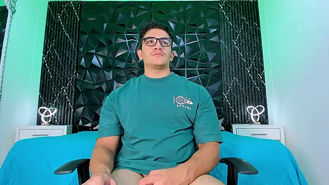 Snapshot of JeffDaltton chatting on 10.01.25 JeffDaltton online show from 10.01.25