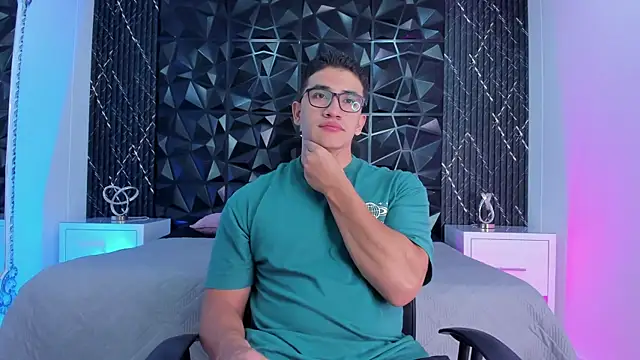 Snapshot of JeffDaltton chatting on 10.23.25 JeffDaltton online show from 10.23.25