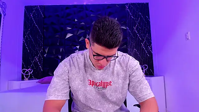 Snapshot of JeffDaltton chatting on 11.09.25 JeffDaltton online show from 11.09.25