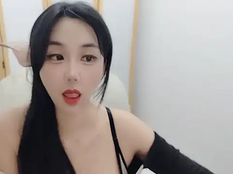 Snapshot of Jeanie_Tiya chatting on 11.02.25 Jeanie Tiya online show from 11.02.25