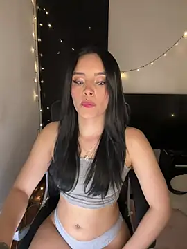 Snapshot of salome_polaniiee chatting on 12.31.24 salome polaniiee online show from 12.31.24