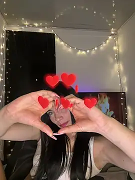 Snapshot of salome_polaniiee chatting on 02.21.25 salome polaniiee online show from 02.21.25