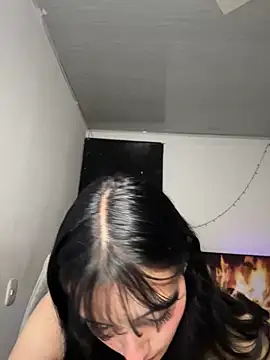 Snapshot of salome_polaniiee chatting on 03.23.25 salome polaniiee online show from 03.23.25