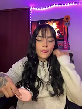 Snapshot of salome_polaniiee chatting on 09.24.25 salome polaniiee online show from 09.24.25