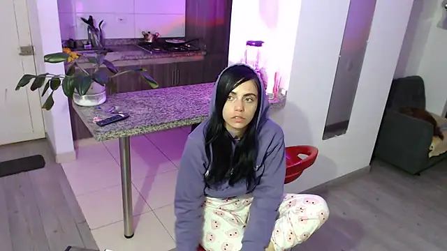 i am nina  online show from 12.11.24