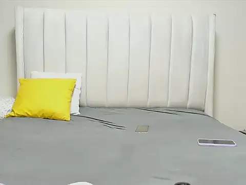 Snapshot of _heavenlysent chatting on 11.06.25 heavenlysent online show from 11.06.25