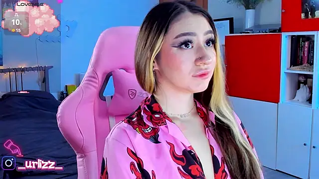 Snapshot of Fiona-Love chatting on 02.06.25 Fiona-Love online show from 02.06.25